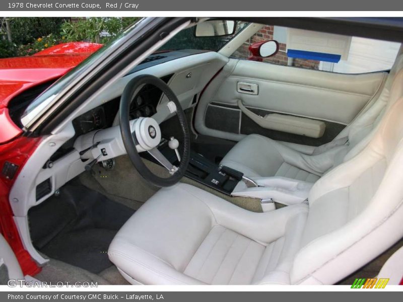 Red / Gray 1978 Chevrolet Corvette Coupe