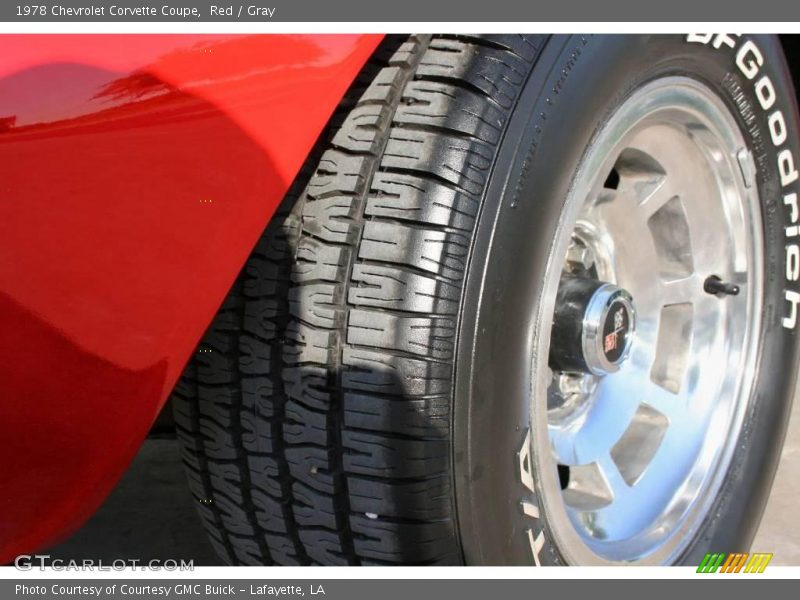 Red / Gray 1978 Chevrolet Corvette Coupe