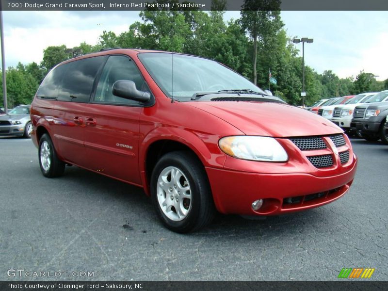 Inferno Red Pearlcoat / Sandstone 2001 Dodge Grand Caravan Sport