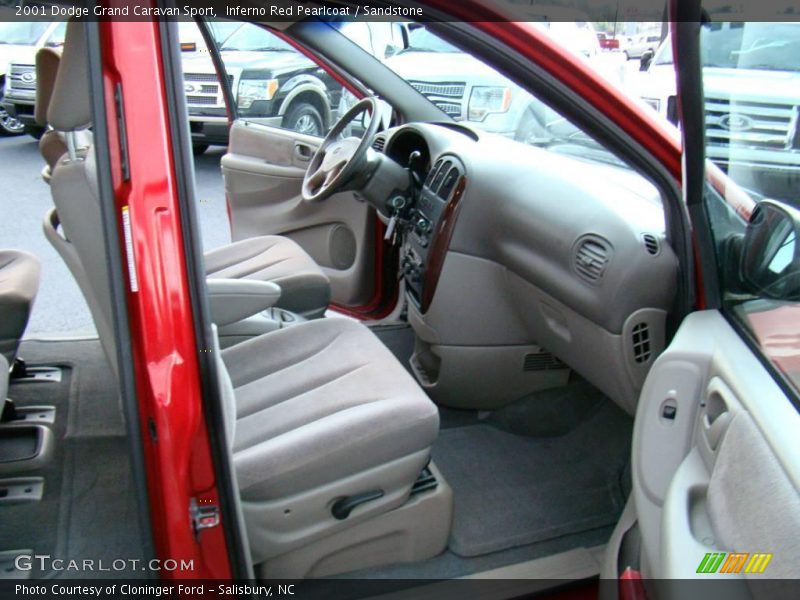 Inferno Red Pearlcoat / Sandstone 2001 Dodge Grand Caravan Sport
