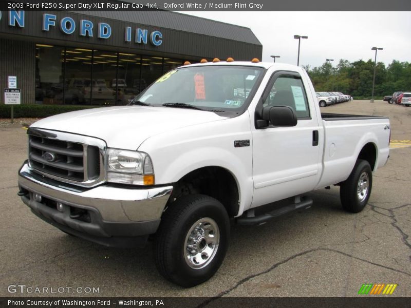 Oxford White / Medium Flint Grey 2003 Ford F250 Super Duty XLT Regular Cab 4x4