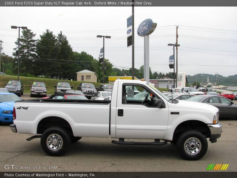 Oxford White / Medium Flint Grey 2003 Ford F250 Super Duty XLT Regular Cab 4x4