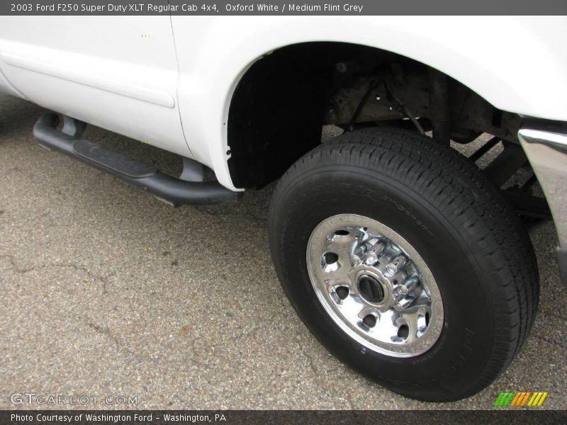 Oxford White / Medium Flint Grey 2003 Ford F250 Super Duty XLT Regular Cab 4x4