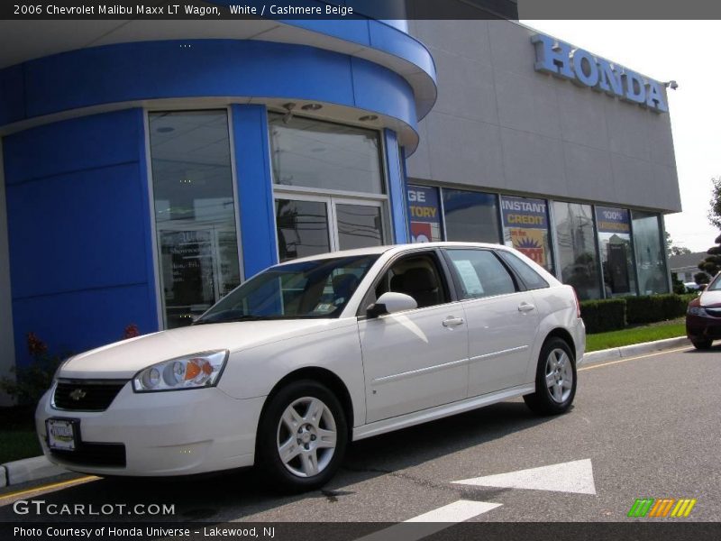 White / Cashmere Beige 2006 Chevrolet Malibu Maxx LT Wagon