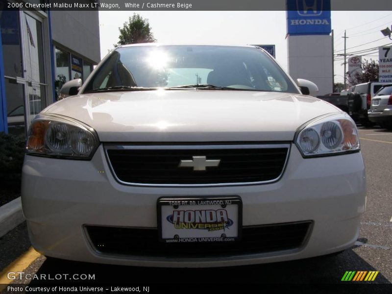 White / Cashmere Beige 2006 Chevrolet Malibu Maxx LT Wagon