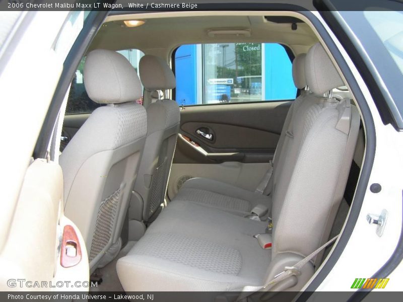 White / Cashmere Beige 2006 Chevrolet Malibu Maxx LT Wagon