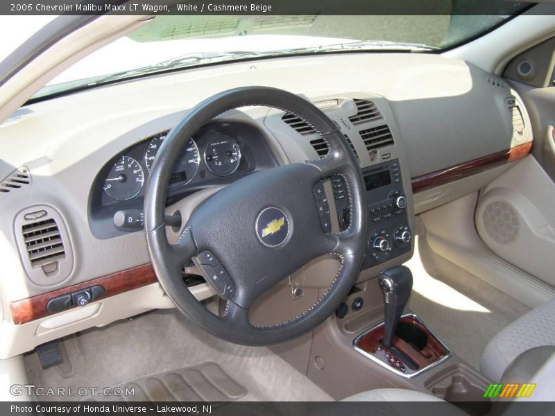 White / Cashmere Beige 2006 Chevrolet Malibu Maxx LT Wagon