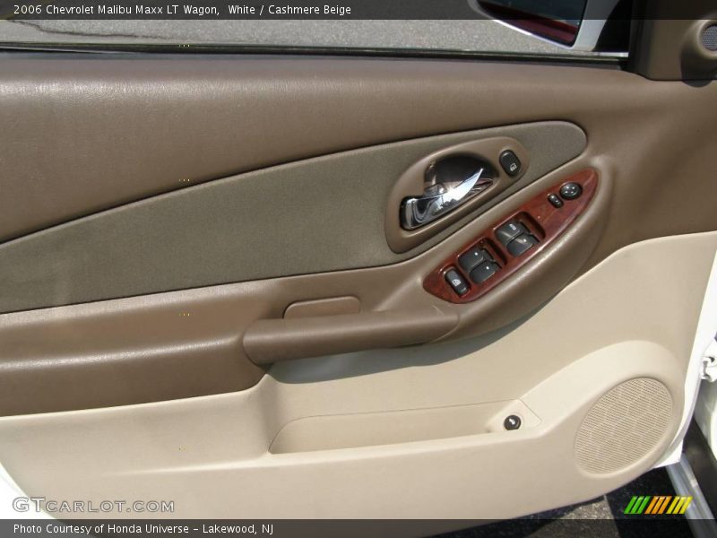 White / Cashmere Beige 2006 Chevrolet Malibu Maxx LT Wagon