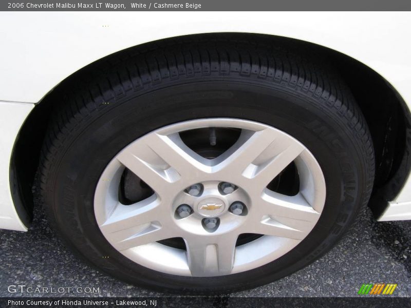 White / Cashmere Beige 2006 Chevrolet Malibu Maxx LT Wagon
