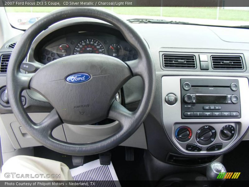 CD Silver Metallic / Charcoal/Light Flint 2007 Ford Focus ZX3 S Coupe