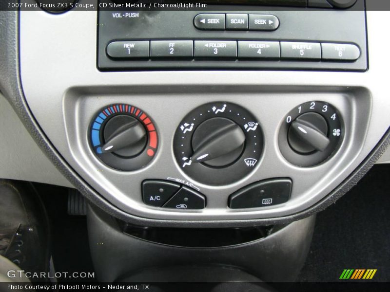 CD Silver Metallic / Charcoal/Light Flint 2007 Ford Focus ZX3 S Coupe