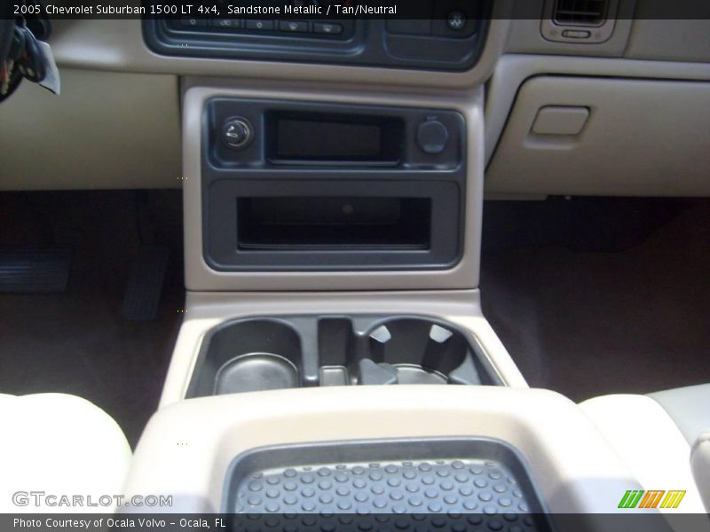 Sandstone Metallic / Tan/Neutral 2005 Chevrolet Suburban 1500 LT 4x4
