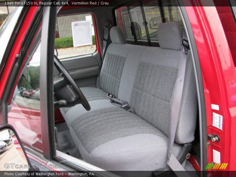 Vermillion Red / Gray 1995 Ford F150 XL Regular Cab 4x4