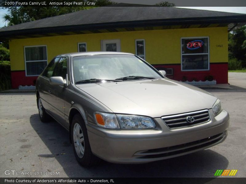 Antique Sage Pearl / Gray 2000 Toyota Camry LE