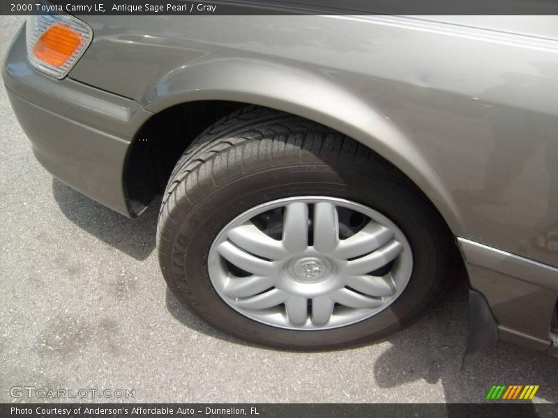 Antique Sage Pearl / Gray 2000 Toyota Camry LE
