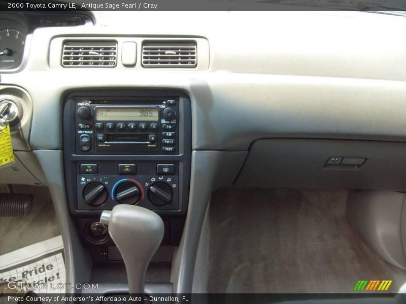 Antique Sage Pearl / Gray 2000 Toyota Camry LE