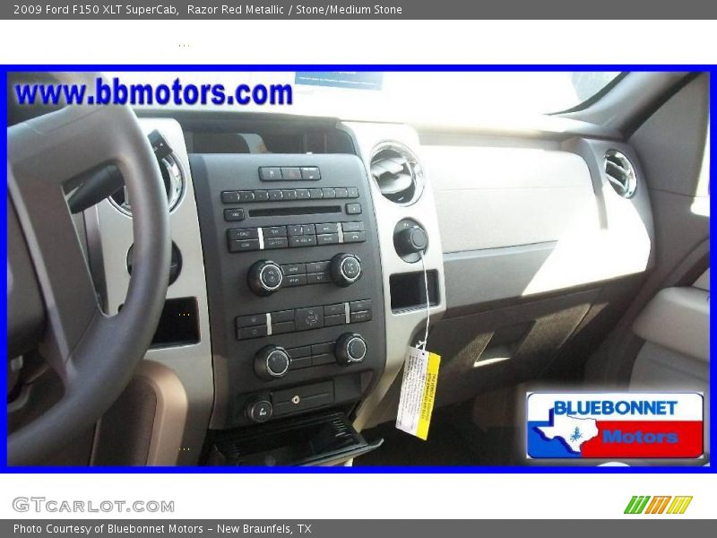 Razor Red Metallic / Stone/Medium Stone 2009 Ford F150 XLT SuperCab
