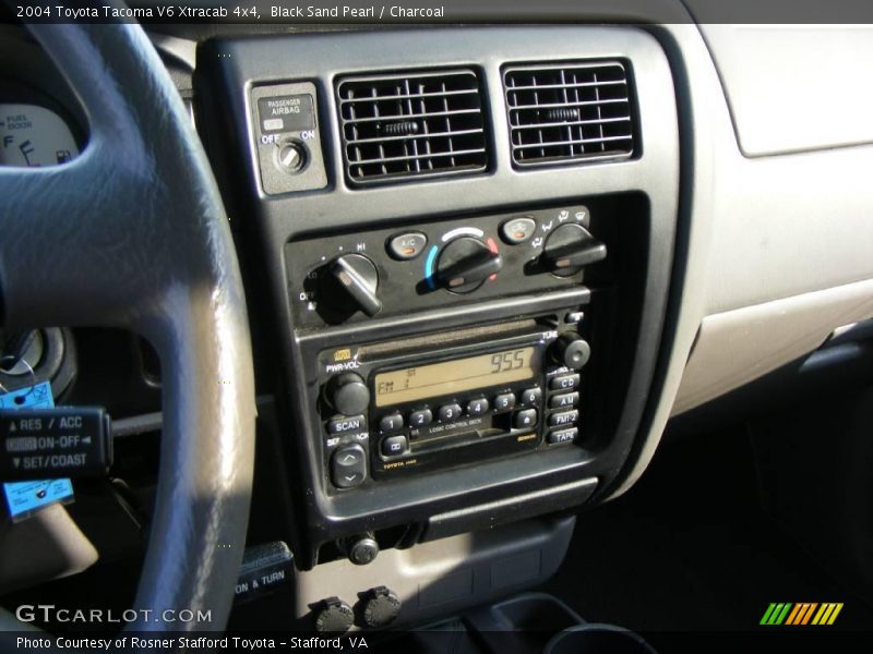 Black Sand Pearl / Charcoal 2004 Toyota Tacoma V6 Xtracab 4x4