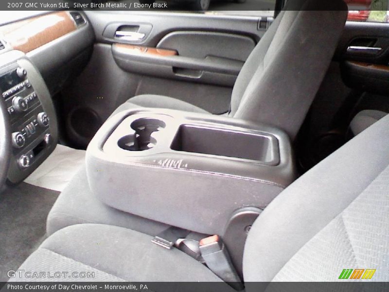 Silver Birch Metallic / Ebony Black 2007 GMC Yukon SLE