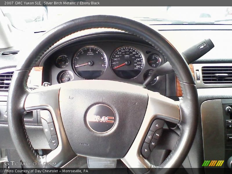 Silver Birch Metallic / Ebony Black 2007 GMC Yukon SLE