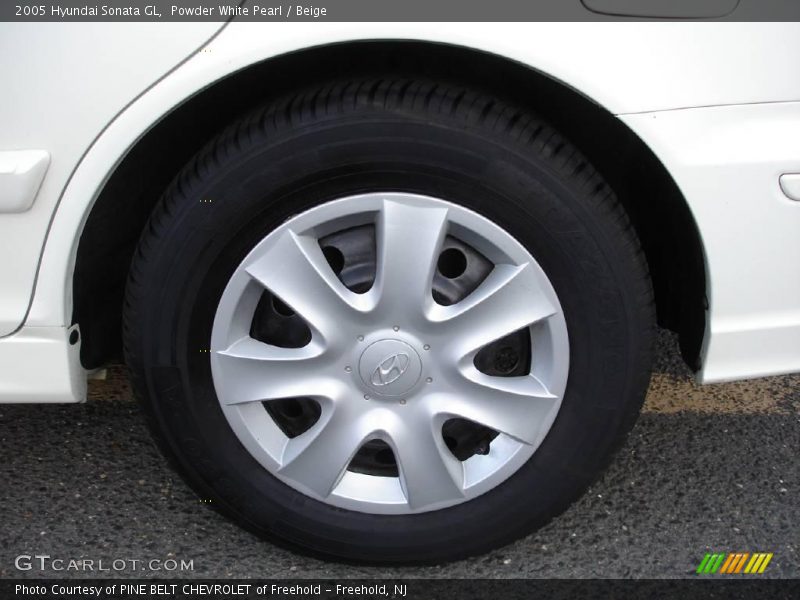 Powder White Pearl / Beige 2005 Hyundai Sonata GL