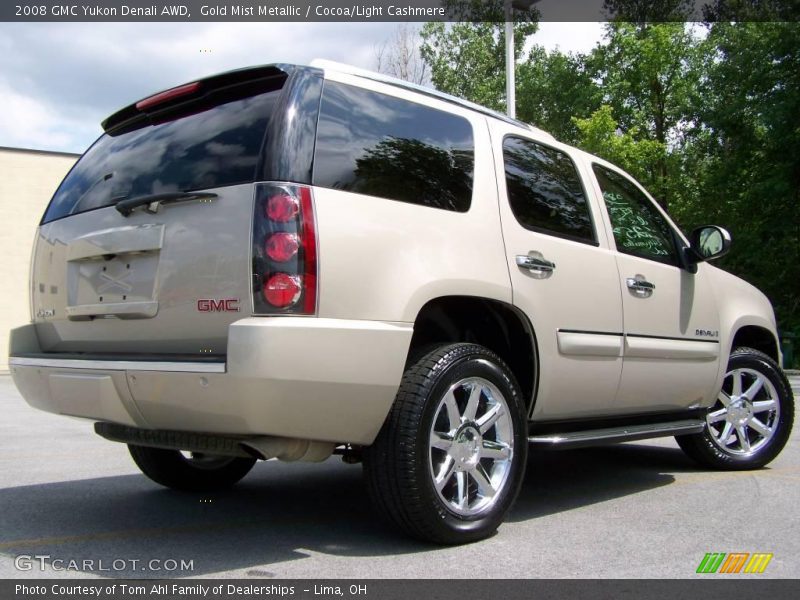 Gold Mist Metallic / Cocoa/Light Cashmere 2008 GMC Yukon Denali AWD