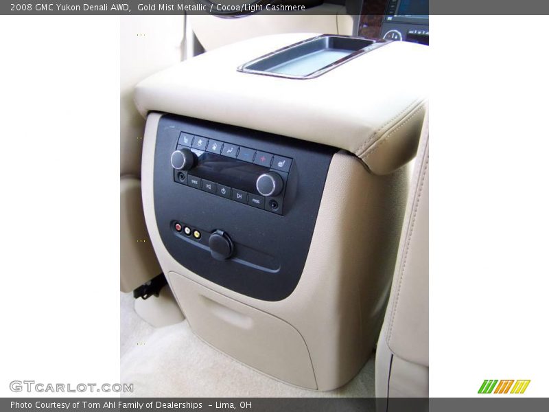 Gold Mist Metallic / Cocoa/Light Cashmere 2008 GMC Yukon Denali AWD