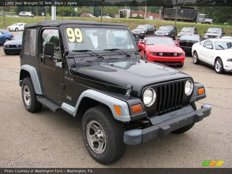 Black / Agate 1999 Jeep Wrangler SE 4x4