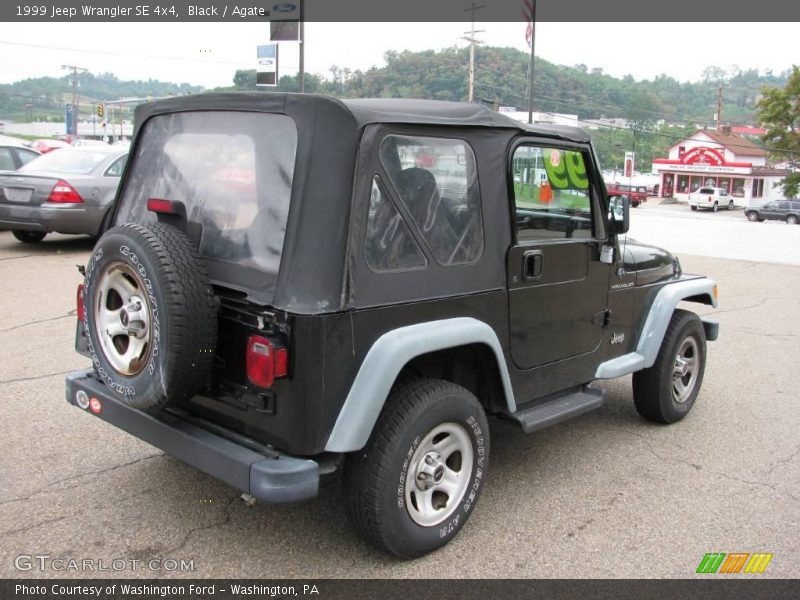 Black / Agate 1999 Jeep Wrangler SE 4x4