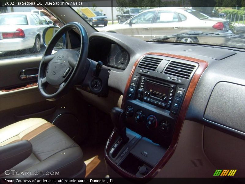 Blue Sapphire / Beige 2002 Kia Sedona EX