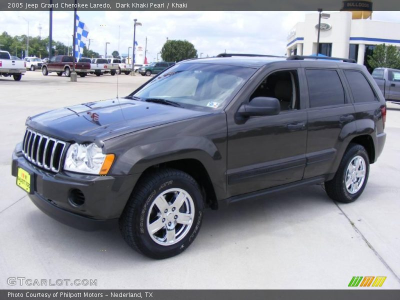 Dark Khaki Pearl / Khaki 2005 Jeep Grand Cherokee Laredo