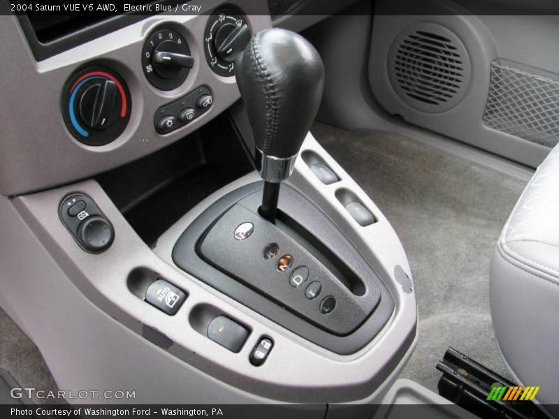Electric Blue / Gray 2004 Saturn VUE V6 AWD