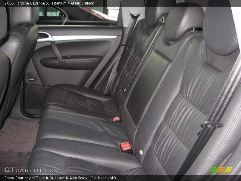 Titanium Metallic / Black 2005 Porsche Cayenne S