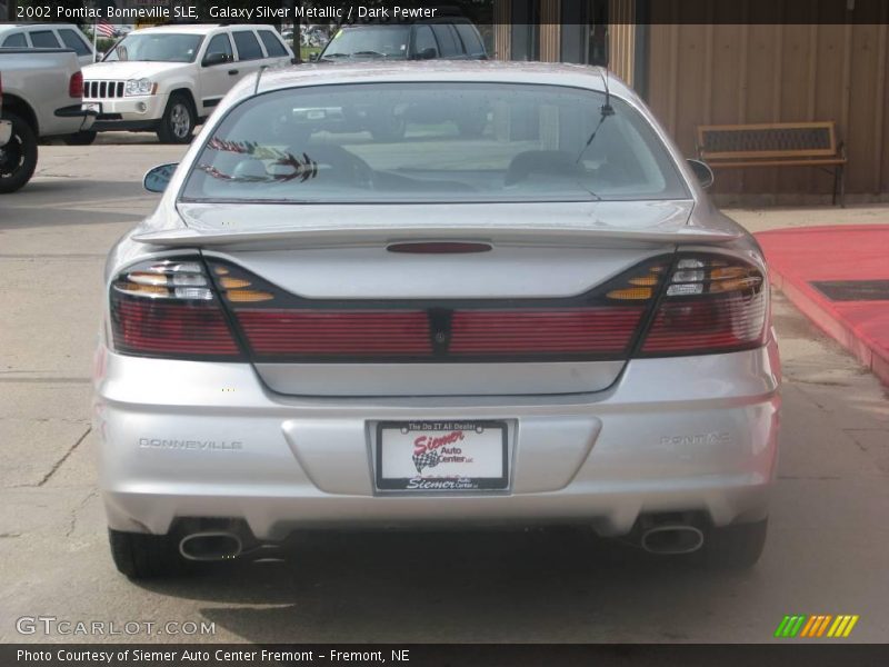 Galaxy Silver Metallic / Dark Pewter 2002 Pontiac Bonneville SLE