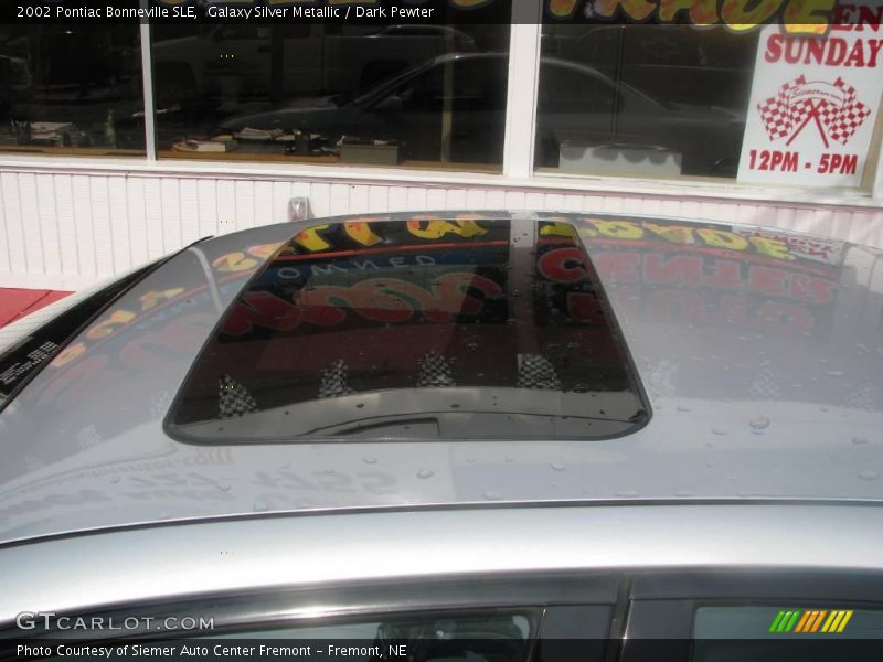 Galaxy Silver Metallic / Dark Pewter 2002 Pontiac Bonneville SLE