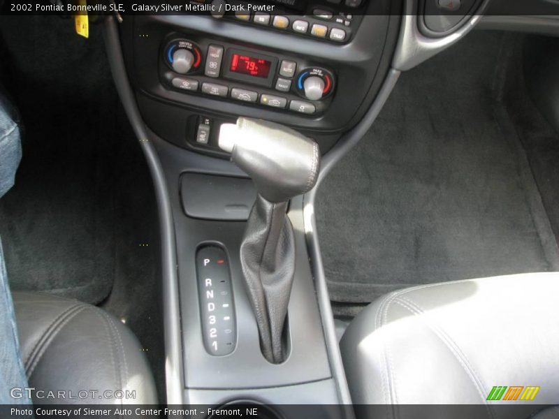 Galaxy Silver Metallic / Dark Pewter 2002 Pontiac Bonneville SLE