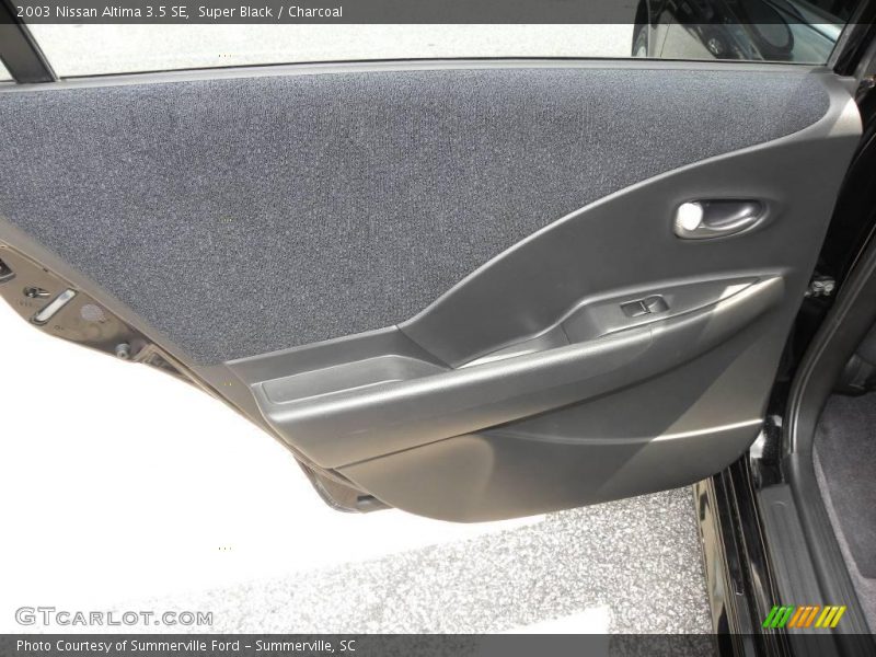 Super Black / Charcoal 2003 Nissan Altima 3.5 SE
