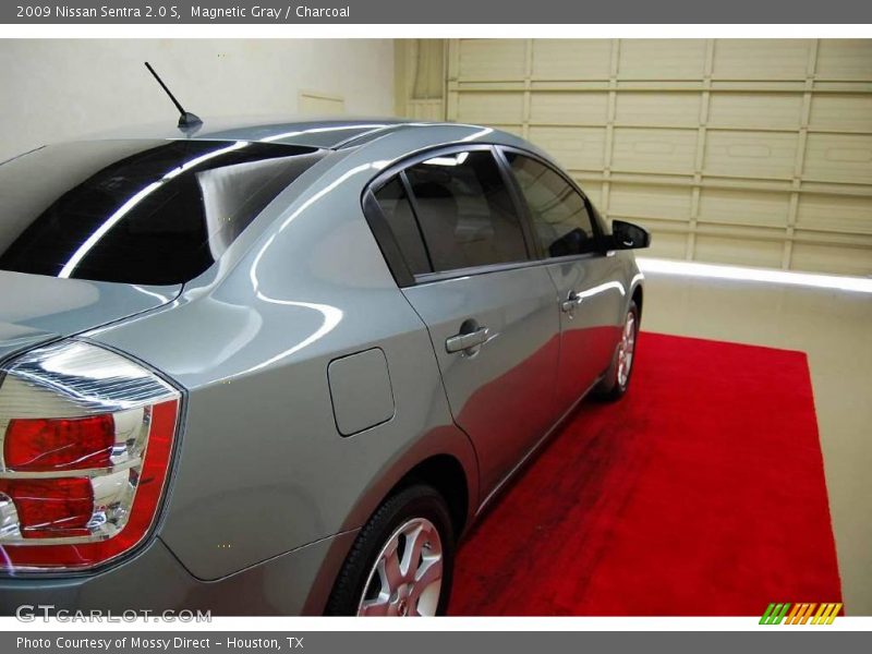 Magnetic Gray / Charcoal 2009 Nissan Sentra 2.0 S