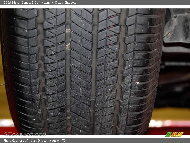 Magnetic Gray / Charcoal 2009 Nissan Sentra 2.0 S