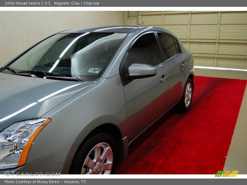 Magnetic Gray / Charcoal 2009 Nissan Sentra 2.0 S