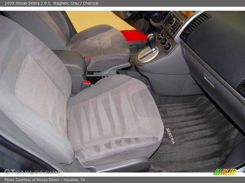 Magnetic Gray / Charcoal 2009 Nissan Sentra 2.0 S
