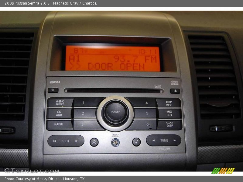 Magnetic Gray / Charcoal 2009 Nissan Sentra 2.0 S