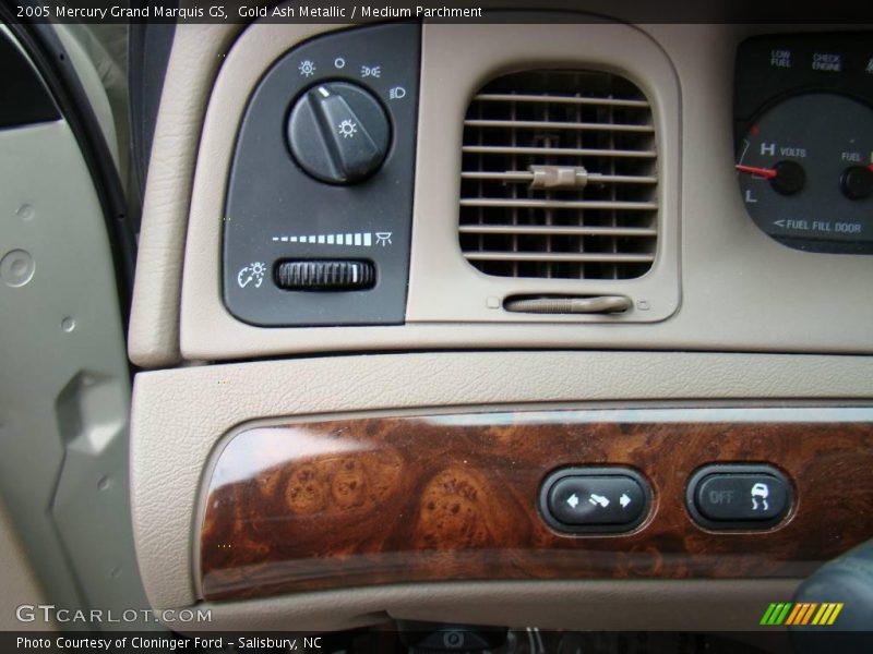 Gold Ash Metallic / Medium Parchment 2005 Mercury Grand Marquis GS