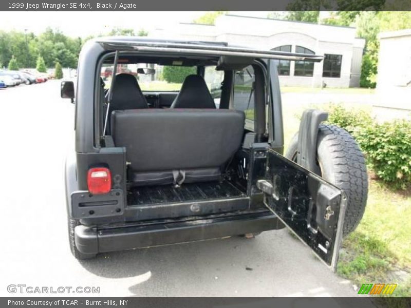 Black / Agate 1999 Jeep Wrangler SE 4x4