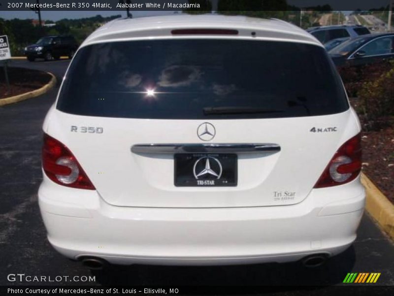 Alabaster White / Macadamia 2007 Mercedes-Benz R 350 4Matic