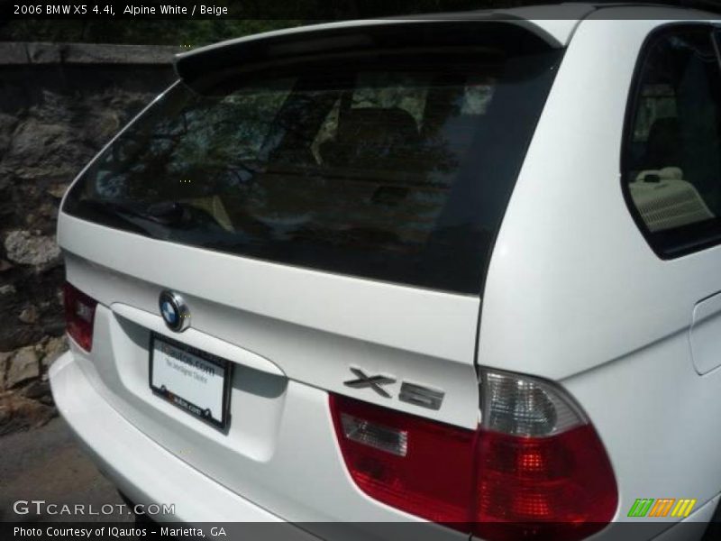 Alpine White / Beige 2006 BMW X5 4.4i