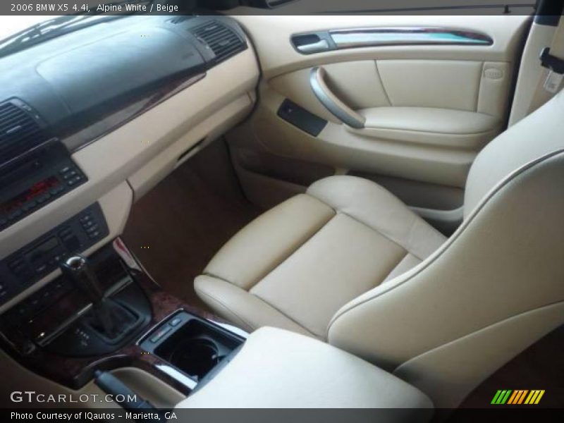 Alpine White / Beige 2006 BMW X5 4.4i