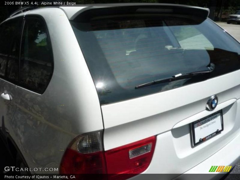 Alpine White / Beige 2006 BMW X5 4.4i
