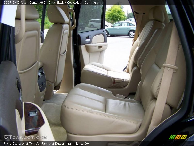 Onyx Black / Cocoa/Light Cashmere 2007 GMC Yukon Denali AWD