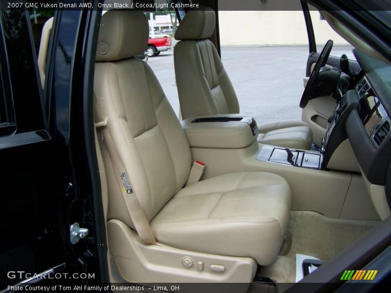 Onyx Black / Cocoa/Light Cashmere 2007 GMC Yukon Denali AWD